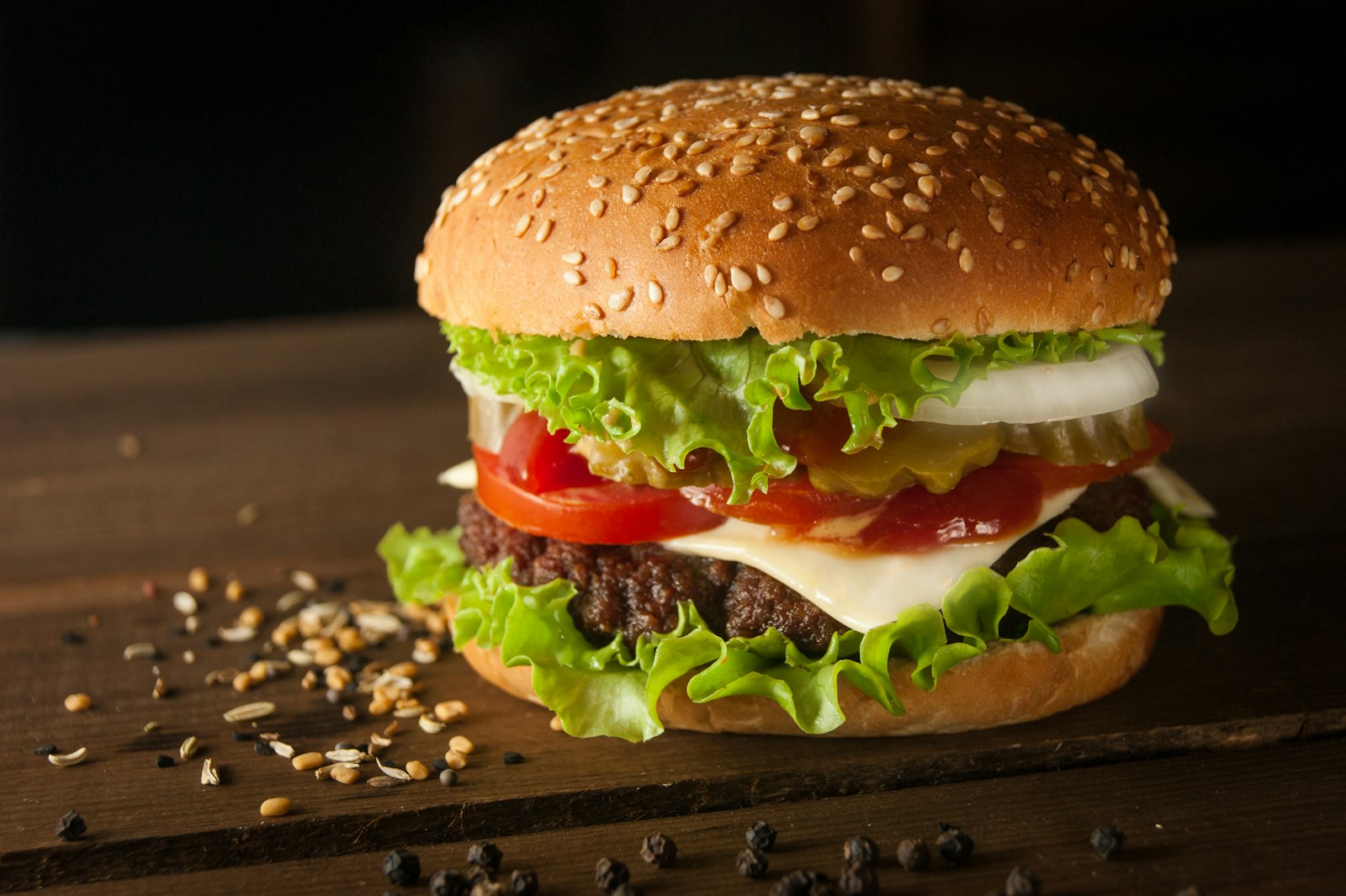 Paket servis hamburger ve patates